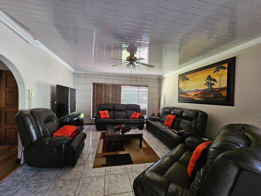 3 Bedroom Property for Sale in Vaalpark Free State